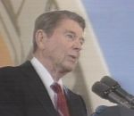 ronald La réaction de Reagan quand un ballon éclate pendant son discours (Berlin)