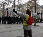 journaliste Gilet Jaune vs Flash-ball (Paris)