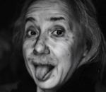 transformation maquillage Yuya Mika se maquille en Albert Einstein