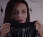 unijambiste Une jupe en cadeau dans la telenovela « Les trois visages d'Ana »