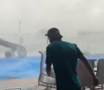 vent tempete Homme vs Trampoline pendant une tempête