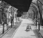 suspendu Le train suspendu de Wuppertal (1902)