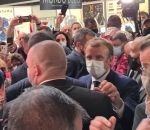 rebond Emmanuel Macron victime d'un jet d'oeuf #sirha2021