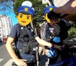 cyclable Un Koreusien rencontre un policier à vélo