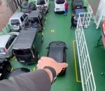 ferry Placer manuellement des véhicules sur un ferry
