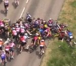 velo chute Grosse chute au Tour de France féminin