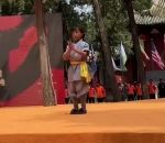 art Une fillette de 9 ans remporte les Shaolin Games