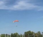 fail terrain 3 parachutistes finissent dans les arbres (Le Mans)