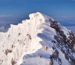 drone Ascension du Mont Everest filmée par un drone