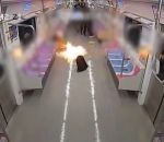 coree Il met le feu à un wagon de métro