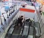 vidéo tele escalator fail plafond magasin
