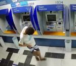 vidéo distributeur billet banque tentative vol bresil