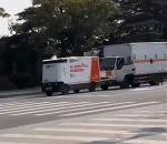 vidéo vehicule camionnette autonome fail compilation