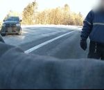 vidéo conducteur voiture collision police glissade