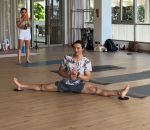 vidéo grand ecart jambe relever classe lkhagva ochir