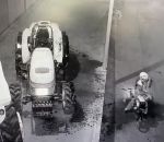 vidéo feu tracteur instant karma moto turquie